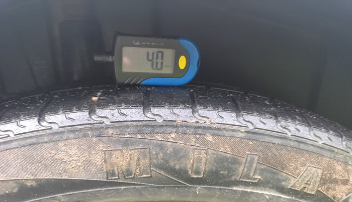 2016 Maruti Ertiga VDI ABS, Diesel, Manual, 1,04,345 km, tyre