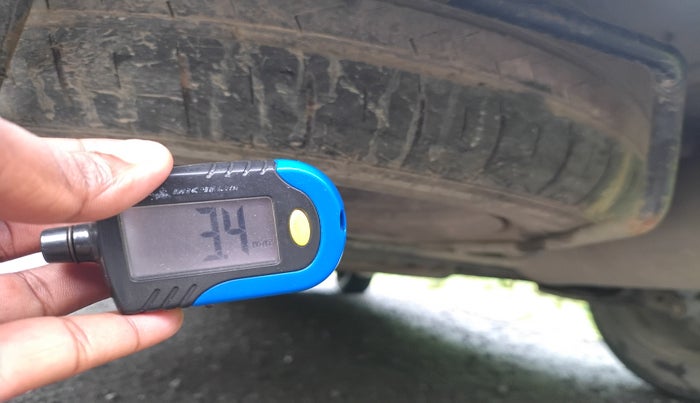 2016 Maruti Ertiga VDI ABS, Diesel, Manual, 1,04,345 km, tyre