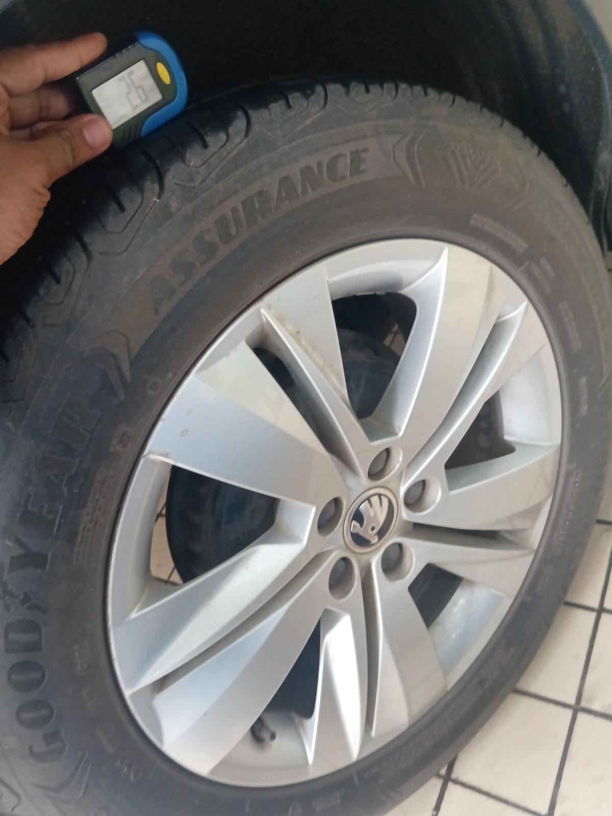 2021 Skoda KUSHAQ AMBITION 1.0L TSI MT, Petrol, Manual, 38,904 km, tyre