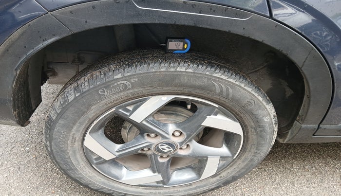2019 Hyundai VENUE SX 1.0 TURBO, Petrol, Manual, 48,376 km, tyre