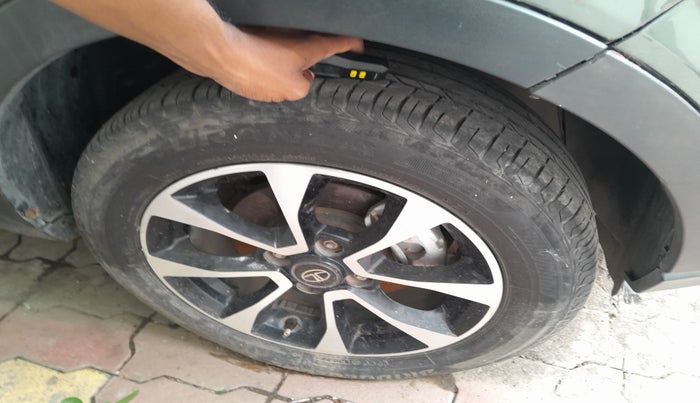 2022 Tata NEXON XM SUNROOF PETROL, Petrol, Manual, 53,969 km, tyre