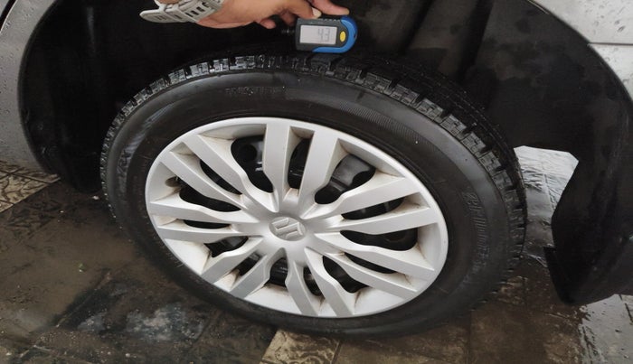 2022 Maruti Dzire VXI CNG, Petrol, Manual, 56,194 km, tyre