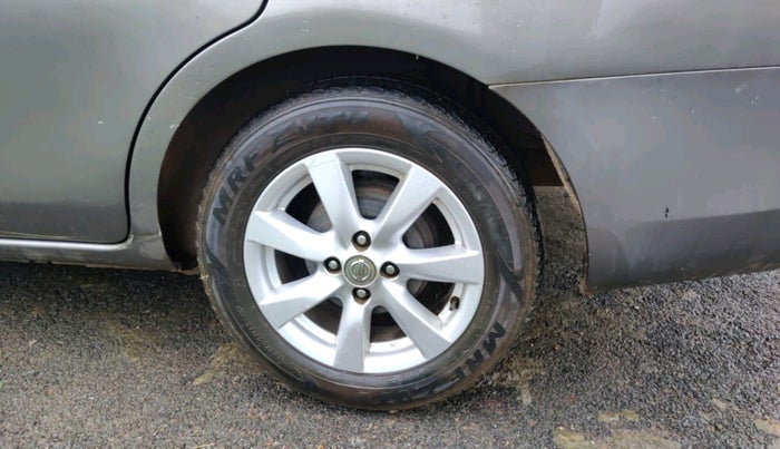 2012 Nissan Sunny XV DIESEL, Diesel, Manual, 1,97,052 km, tyre