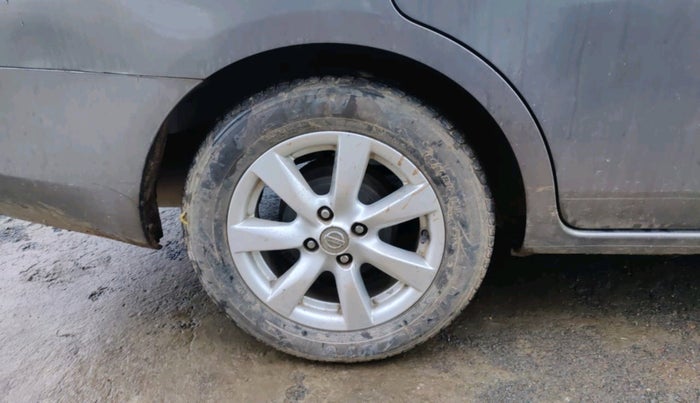 2012 Nissan Sunny XV DIESEL, Diesel, Manual, 1,97,052 km, tyre