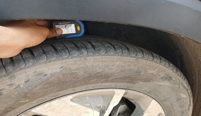 2021 KIA SONET HTX 1.5, Diesel, Manual, 75,301 km, tyre