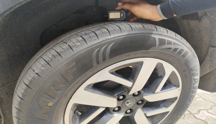 2020 Tata Harrier XZA PLUS 2.0L DUAL TONE, Diesel, Automatic, 77,158 km, tyre