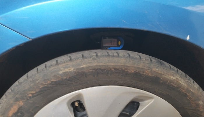 2014 Maruti Celerio VXI AMT, Petrol, Automatic, 52,036 km, tyre