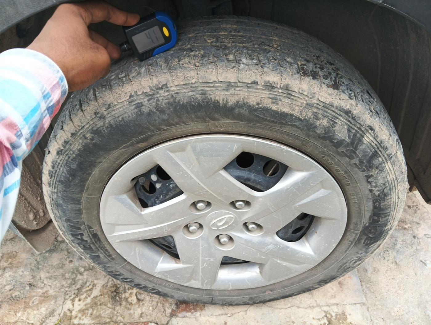 2022 Hyundai VENUE S 1.2, Petrol, Manual, 29,140 km, tyre