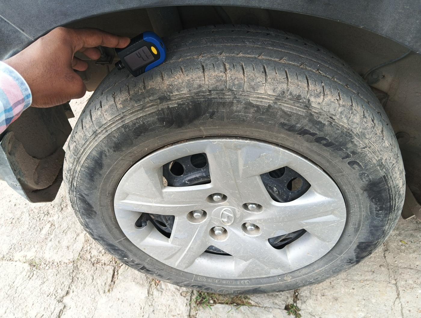 2022 Hyundai VENUE S 1.2, Petrol, Manual, 29,140 km, tyre