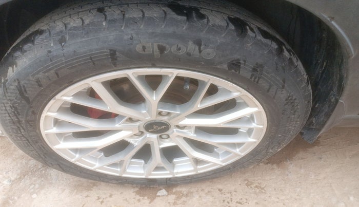 2021 Hyundai VENUE S (O) MT 1.5 CRDI, Diesel, Manual, 76,162 km, tyre