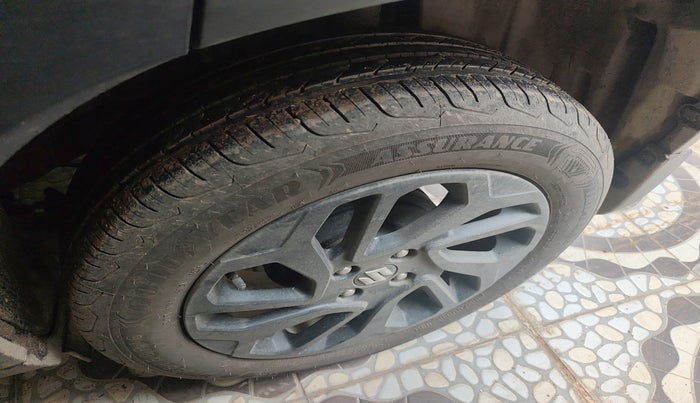 2024 Maruti FRONX ZETA 1.0L TURBO 6 AT, Petrol, Automatic, 4,593 km, tyre