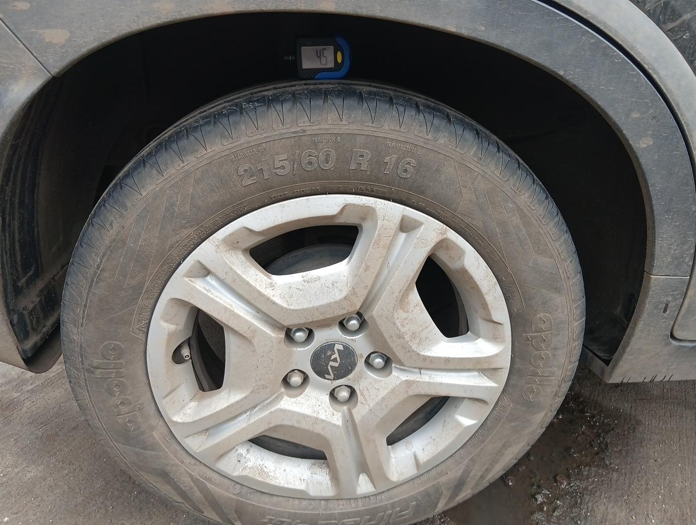 2022 KIA SONET HTK PLUS 1.0 IMT, Petrol, Manual, 24,052 km, tyre