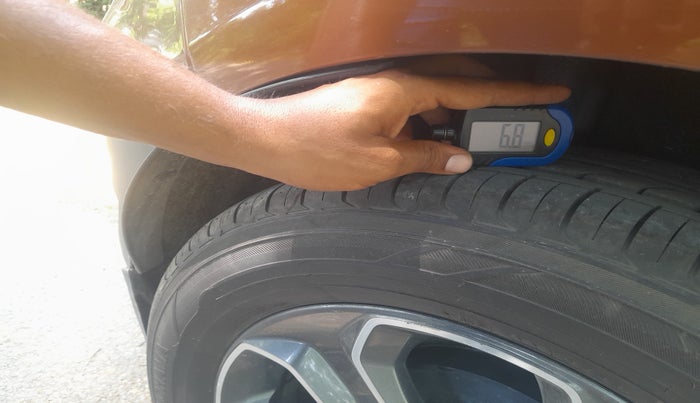 2020 Ford Ecosport TITANIUM 1.5L SPORTS(SUNROOF) DIESEL, Diesel, Manual, 62,560 km, tyre
