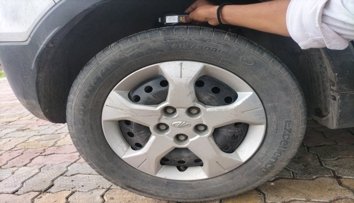 2019 Mahindra XUV300 W6 1.5 DIESEL, Diesel, Manual, 87,385 km, tyre