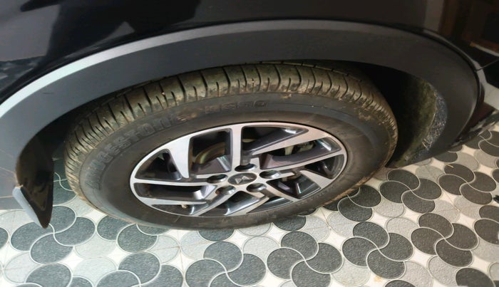 2023 Mahindra XUV300 W8 (O) 1.5 DIESEL, Diesel, Manual, 76,714 km, tyre