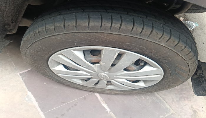 2015 Datsun Go Plus T, Petrol, Manual, 1,07,857 km, tyre