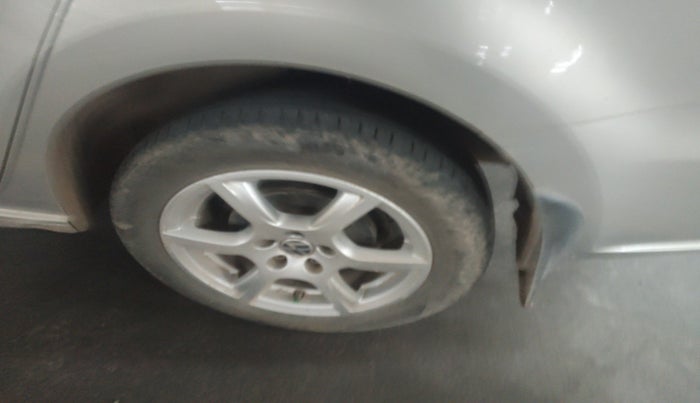 2013 Volkswagen Vento HIGHLINE 1.6 MPI, Petrol, Manual, 76,508 km, tyre