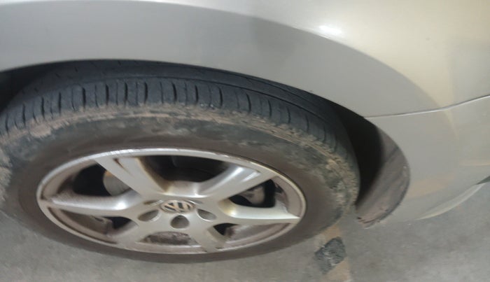 2013 Volkswagen Vento HIGHLINE 1.6 MPI, Petrol, Manual, 76,508 km, tyre