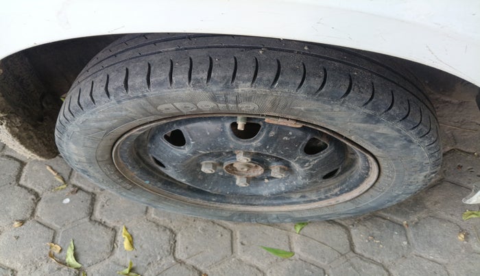 2012 Maruti Alto K10 LXI, Petrol, Manual, 1,68,528 km, tyre