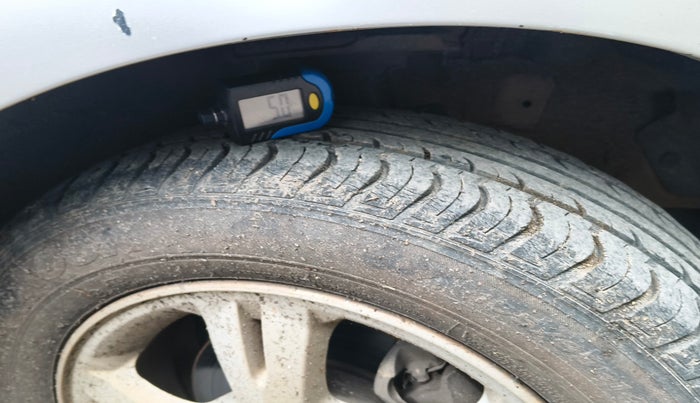 2011 Hyundai i20 SPORTZ 1.2, Petrol, Manual, 81,655 km, tyre