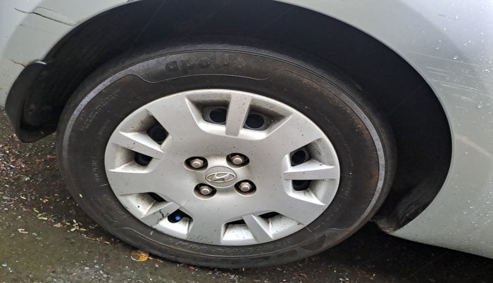 2013 Hyundai i20 MAGNA 1.2, Petrol, Manual, 33,180 km, tyre