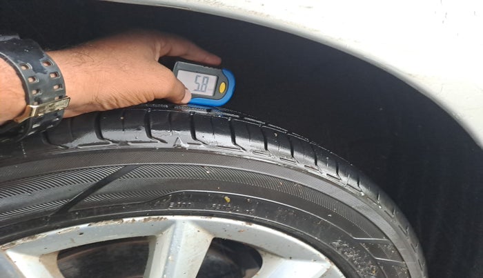 2016 Skoda Octavia STYLE PLUS AT 1.8 TSI, Petrol, Automatic, 58,597 km, tyre