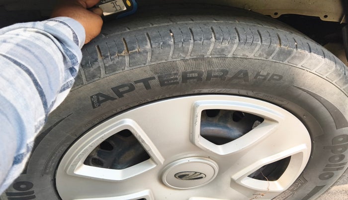 2016 Mahindra Scorpio S6 PLUS, Diesel, Manual, 1,52,856 km, tyre