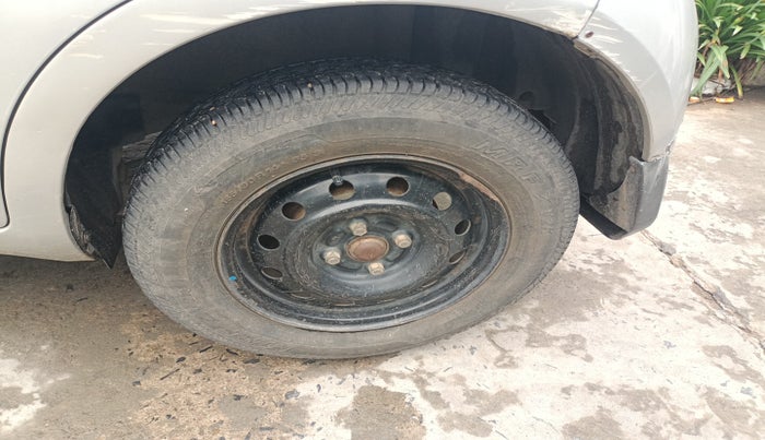 2011 Maruti Ritz VDI, Diesel, Manual, 13,352 km, tyre