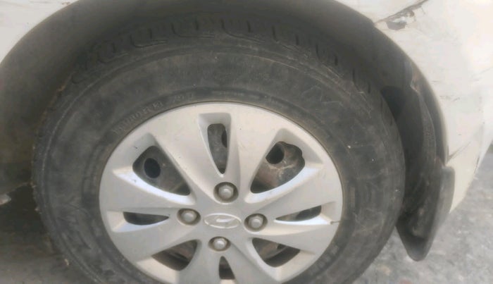 2010 Hyundai i10 SPORTZ 1.2, Petrol, Manual, 86,660 km, tyre