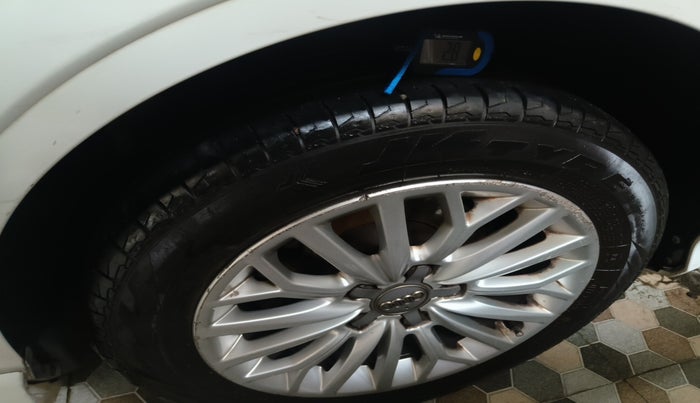 2015 Audi A3 2.0 TDI SLINE, Diesel, Automatic, 1,23,471 km, tyre