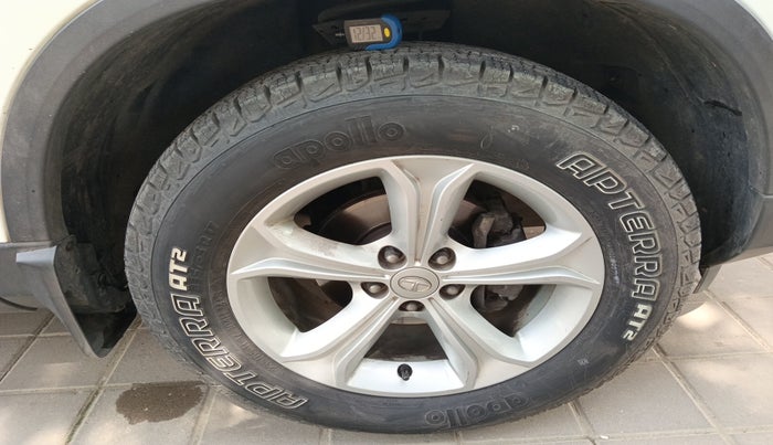 2019 Tata Harrier XZ 2.0L, Diesel, Manual, 64,791 km, tyre