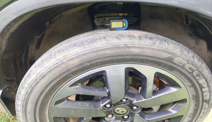2022 Tata Safari XZA PLUS DARK EDITION, Diesel, Automatic, 59,060 km, tyre