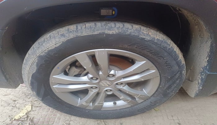 2017 Maruti Vitara Brezza ZDI PLUS, Diesel, Manual, 94,768 km, tyre