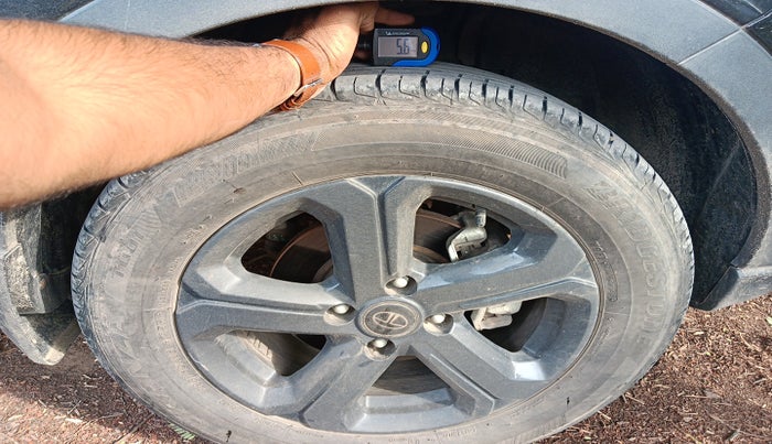 2023 Tata NEXON XZA PLUS SUNROOF DARK PETROL, Petrol, Automatic, 14,985 km, tyre