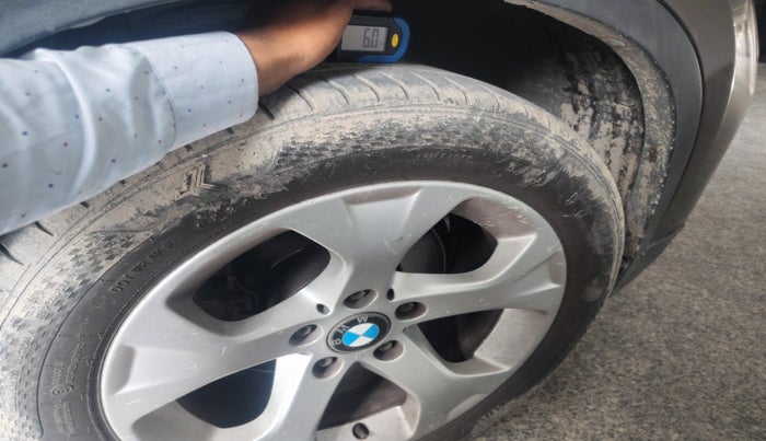2013 BMW X1 sDrive20d, Diesel, Automatic, 1,18,800 km, tyre