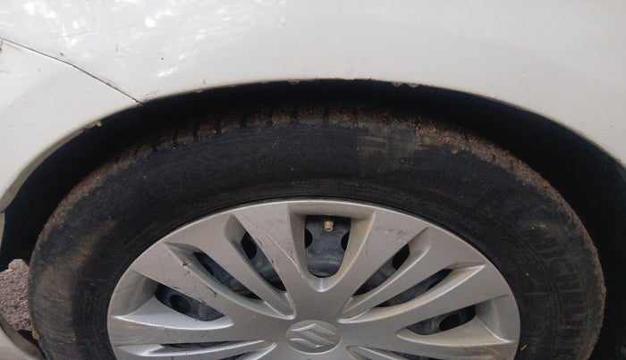 2017 Maruti Ertiga VXI CNG, Petrol, Manual, 82,793 km, tyre