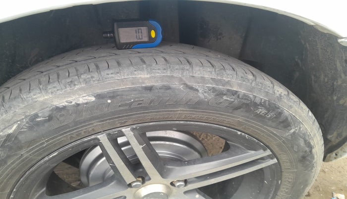 2015 Maruti Ciaz VDI +, Diesel, Manual, 85,523 km, tyre