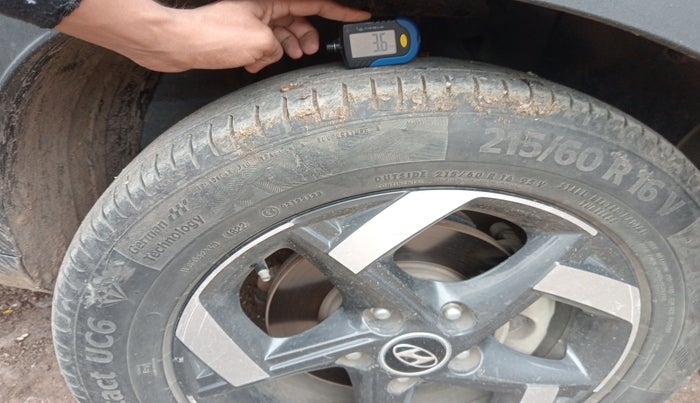 2019 Hyundai VENUE SX 1.0 TURBO, Petrol, Manual, 95,929 km, tyre