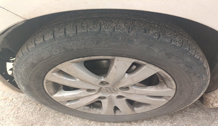 2016 Maruti Ertiga ZDI + SHVS, Diesel, Manual, 1,20,892 km, tyre
