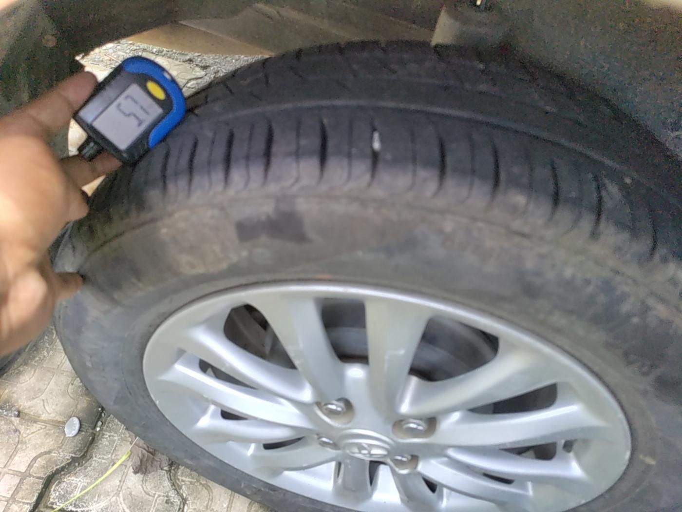 2012 Toyota Etios VD, Diesel, Manual, 1,98,055 km, tyre