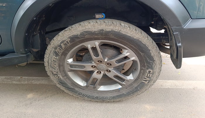 2021 Mahindra Thar LX  P 4WD AT CONVERTIBLE, Petrol, Automatic, 16,073 km, tyre