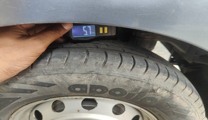 2012 Hyundai Eon D-LITE + LPG, Petrol, Manual, 64,859 km, tyre