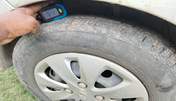 2012 Hyundai i10 MAGNA 1.2, Petrol, Manual, 1,10,409 km, tyre