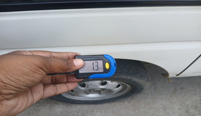 2022 Maruti Eeco 5 STR AC (O), Petrol, Manual, 1,24,965 km, tyre
