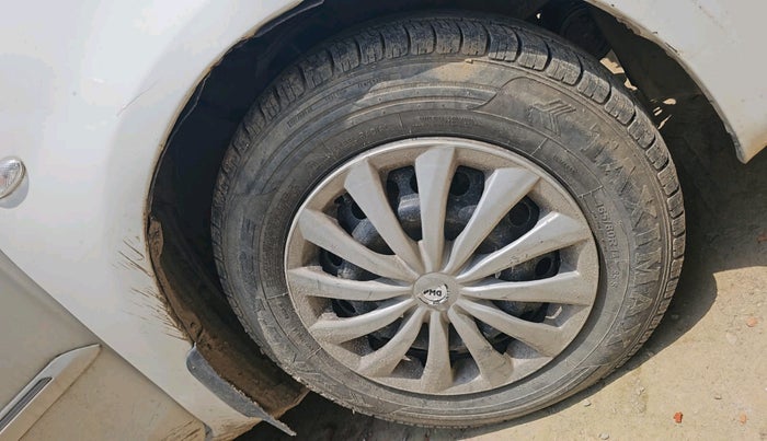2011 Toyota Etios G, Petrol, Manual, 1,01,625 km, tyre
