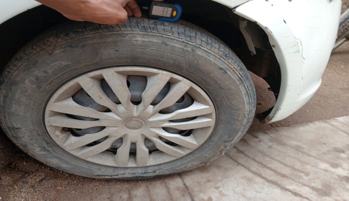 2011 Maruti Swift VDI, Diesel, Manual, 1,44,387 km, tyre