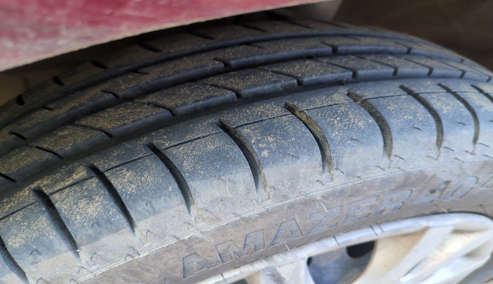 2011 Hyundai i20 MAGNA 1.2, Petrol, Manual, 1,11,256 km, tyre