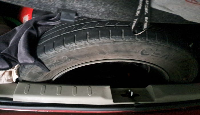 2015 Maruti Celerio VXI, Petrol, Manual, 1,22,460 km, tyre