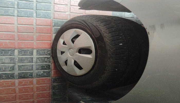 2023 Maruti Alto K10 VXI PLUS, Petrol, Manual, 4,829 km, tyre