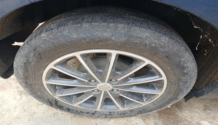 2017 Maruti Baleno DELTA DIESEL 1.3, Diesel, Manual, 1,70,937 km, tyre